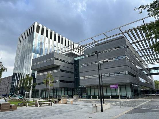 建筑的摆设布局 描述已自动生成